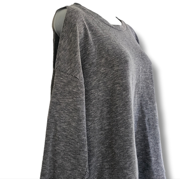 Everly Cold Shoulder Knit Top Womens Size L Grey Ribbed Open Back Slits - Picture 5 of 9
